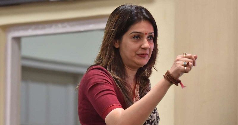 Priyanka chaturvedi get promotion in shiv sena, party appointed deputy leader