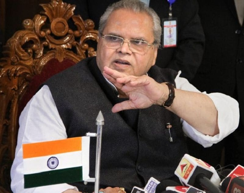 Jammu and Kashmir: Governor Malik directs lifting travel advisory