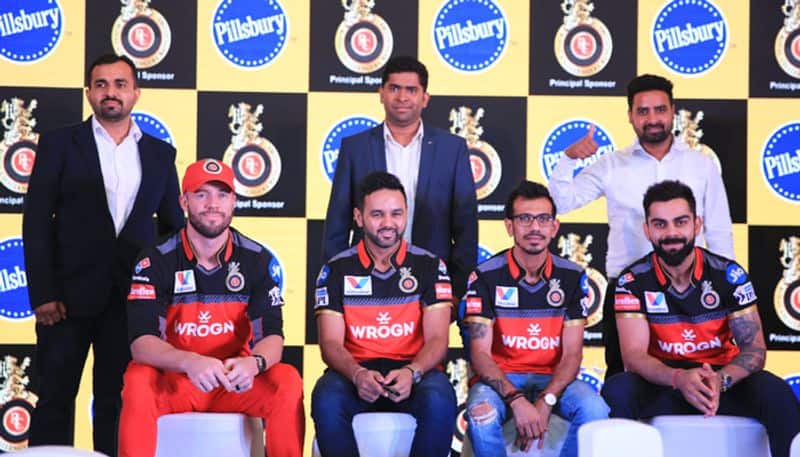 IPL 2019: RCB players gift jersey to Pillsbury mascot Doughboy in Bengaluru