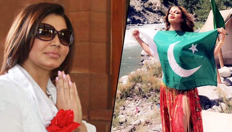 Rakhi Sawant poses with Pakistan flag; gets trolled