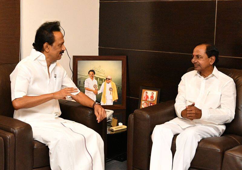 Dmk will join in 3rd front if congress fail to rach 180 seats