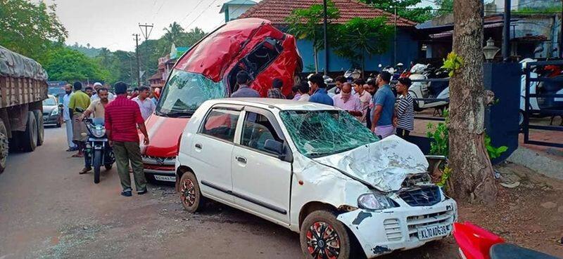 Car Accident In Morayur Malappuram