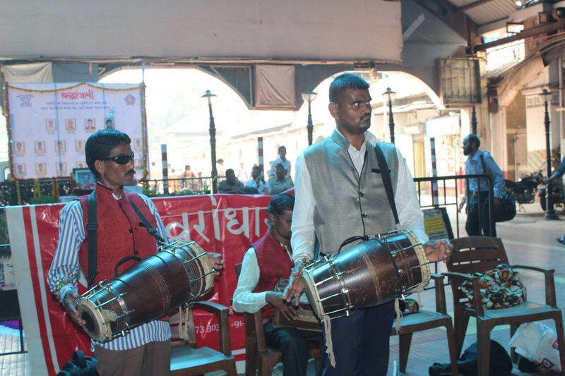 beggars to street singers story of swaradhar