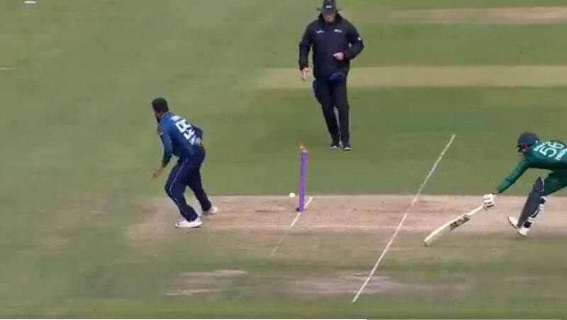adil rashid perfectly executes dhoni style of run out in last odi against pakistan