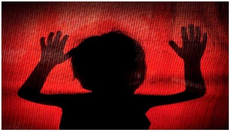3 year old girl child was kidnapped by a women