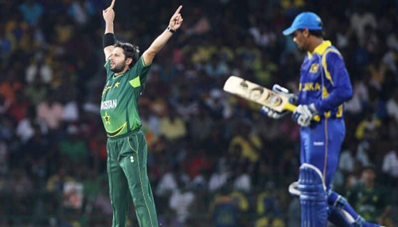 shahid afridi was unable to bat or bowl says pakistan former captain aamer sohail