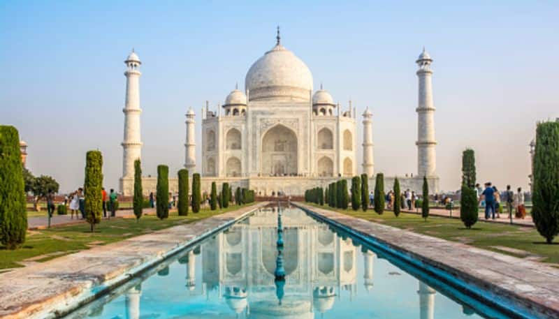 Pay extra money to spend more than 3 hours in Taj Mahl Agra