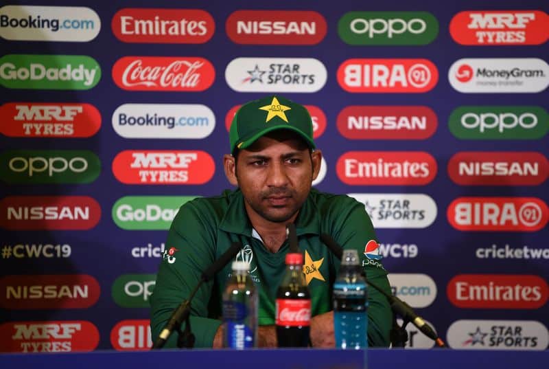 World Cup 2019 Pakistan captain Sarfaraz Ahmed takes dig India fans Steve Smith boos