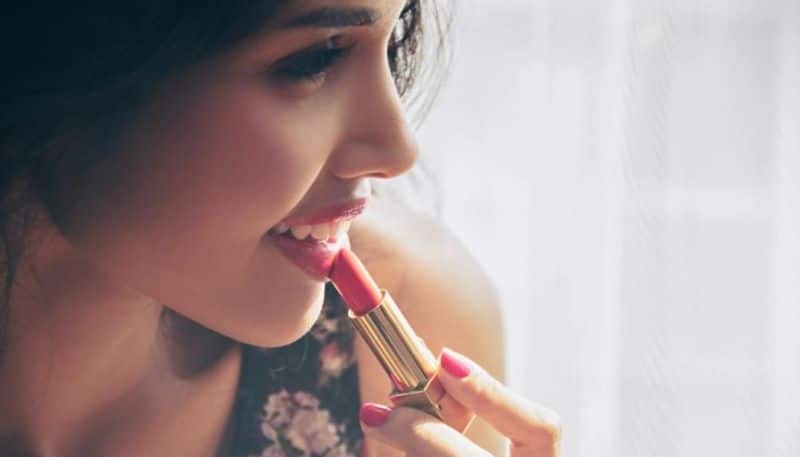 Monsoon makeup these tips will save your makeup from getting spoiled in water