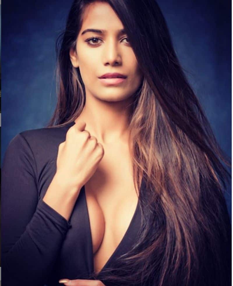 actress poonam pandey file the case for shilpha shetty husband