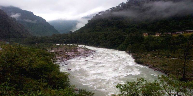 Flash floods alert: Cloudburst in Himachal's Kullu