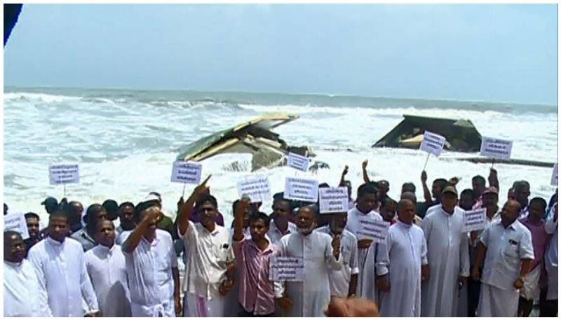 sea wall protest in alappuzha