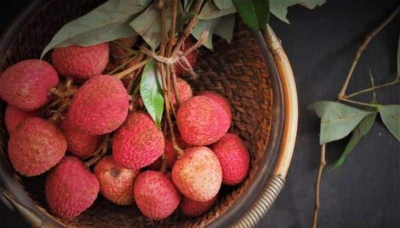Can Diabetics Eat Litchis And Cherries?