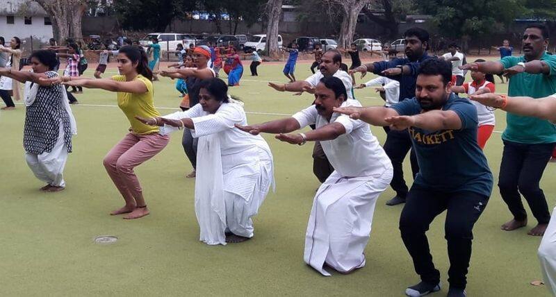 students to pm modi participated in yoga