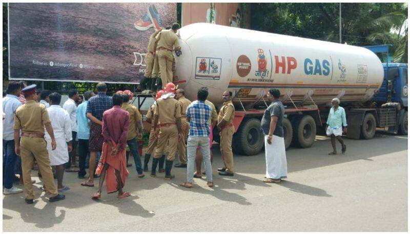 tanker lorry gas leak in malappuram