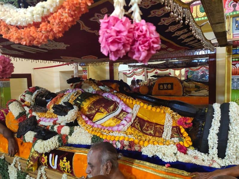 retired head master 3 rd time visiting athi varathar temple in kanchipuram