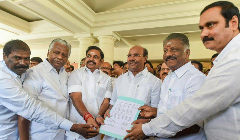 pmk functionary contest in vikravandi by election