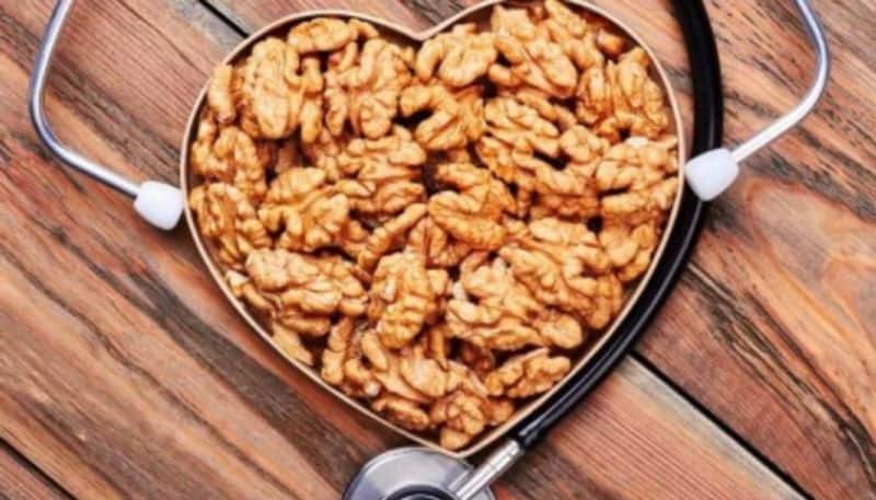 health benefits of eating walnut daily