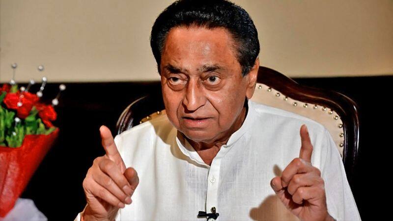 two BJP MLAs vote to kamal nath government in new bill in assembly