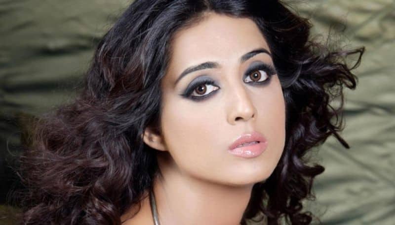 Mahie Gill reveals she has daughter with live-in partner; actress in no hurry to get married