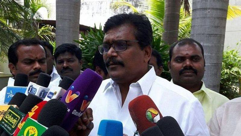 Thanga Tamilselvan clashes with OPS son in local elections ..?