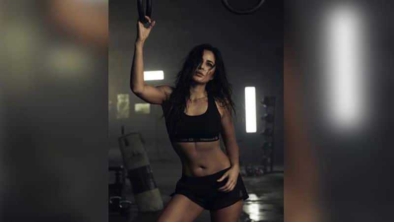 5 sizzling pictures of Katrina Kaif that are too hot to handle-SYT