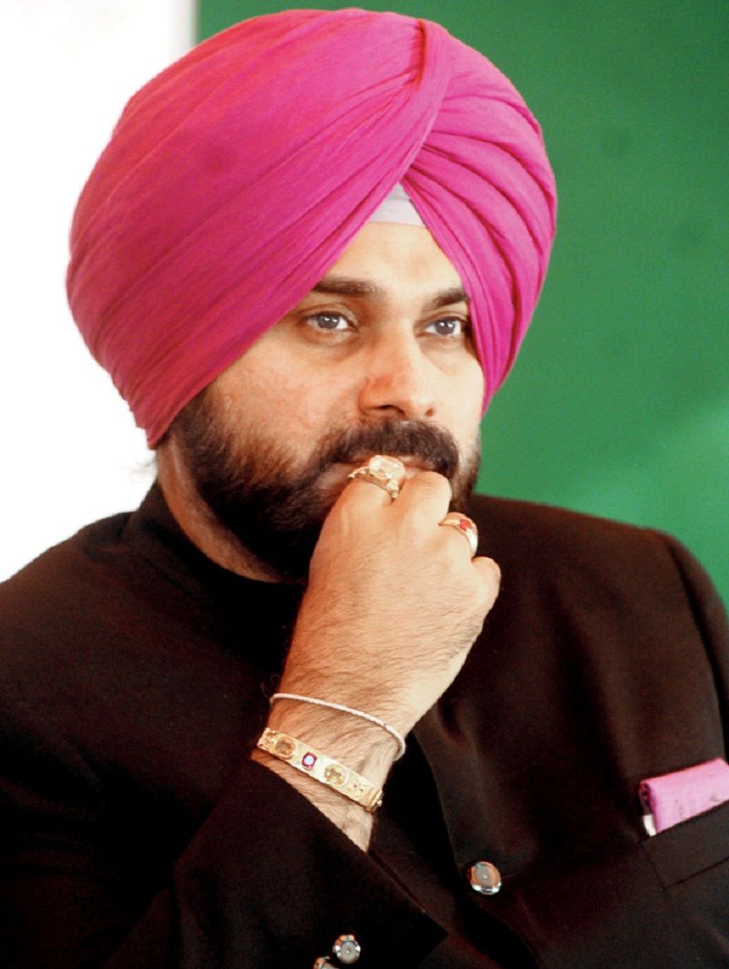 Congress will increase Sidhu's position by giving a shock to the captain!