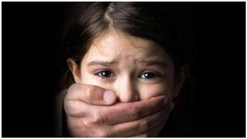 8th standard girl sexual harassment by 70 year old man - rajashthan court gave life sentence