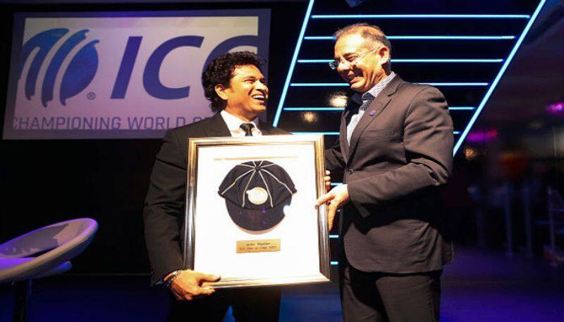 waqar younis shared his memories with sachin tendulkar after he inducted in hall of fame