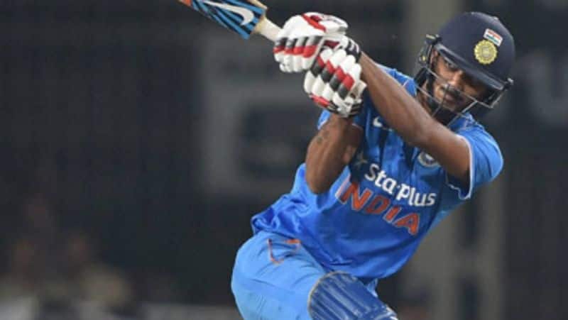 axar patel super batting and india c set challenging target to india b