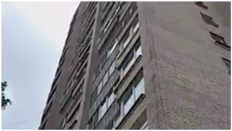 Woman plunges to her death while having sex on balcony