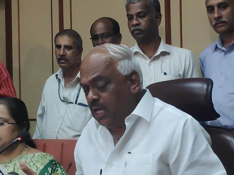 Karnataka Speaker KR Ramesh Kumar: 13 MLAs disqualified