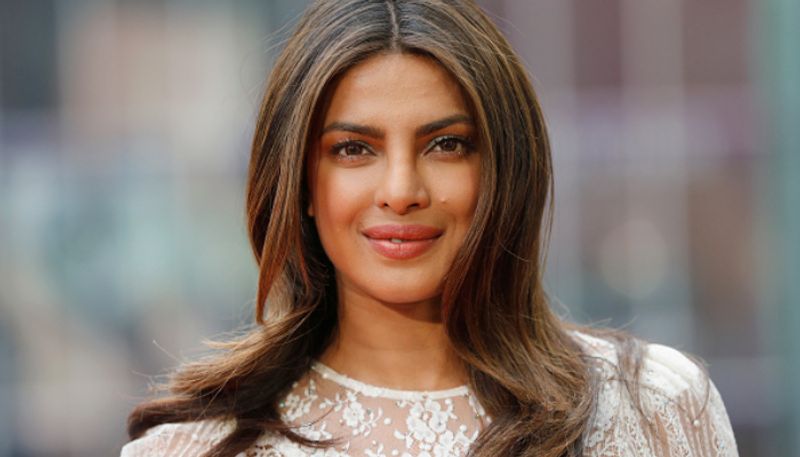 Priyanka Chopra Jonas becomes first Indian celeb to go #BehindTheTweets