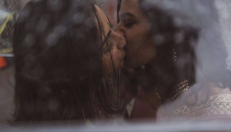 social media celebrate India-Pakistan lesbian couple photo shoot
