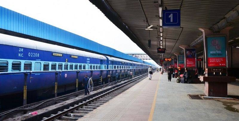 3 lakhs employees will be terminated in railway