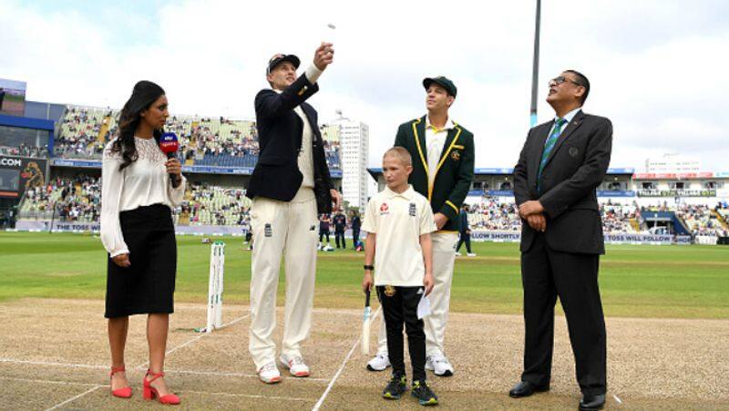 third test of ashes series delayed due to rain and england won toss opt to bowl