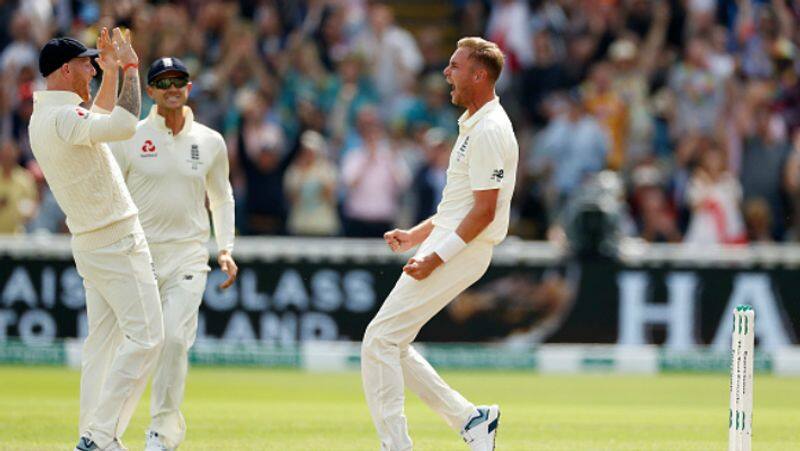 australia lost 3 wickets in early innings of first test in ashe series