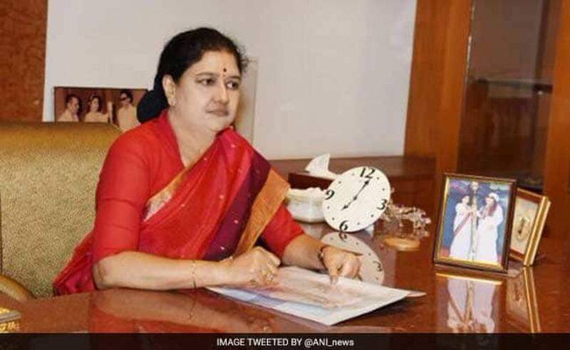 sasikala will come soon and join two parties