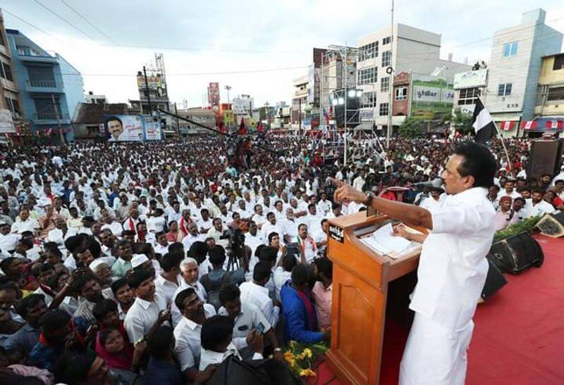 Rajini make issues with Stalin! Stalin threatens Rajini: What is going on between both the heads?