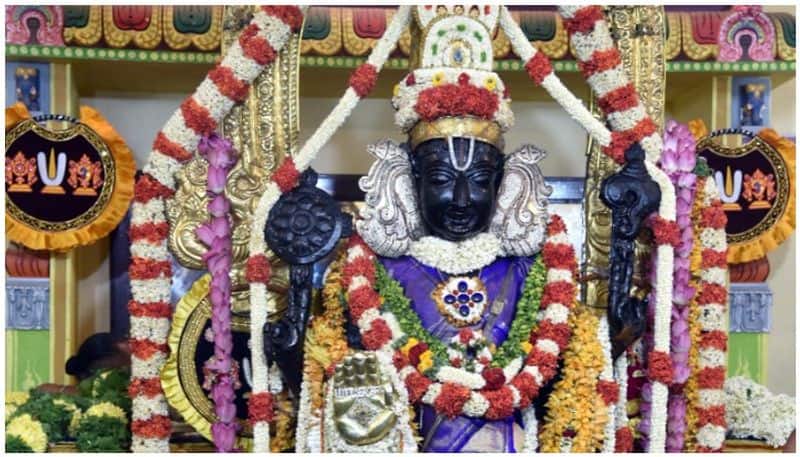 t rajendar attcked admk by telling arrangements in athivarathar temple