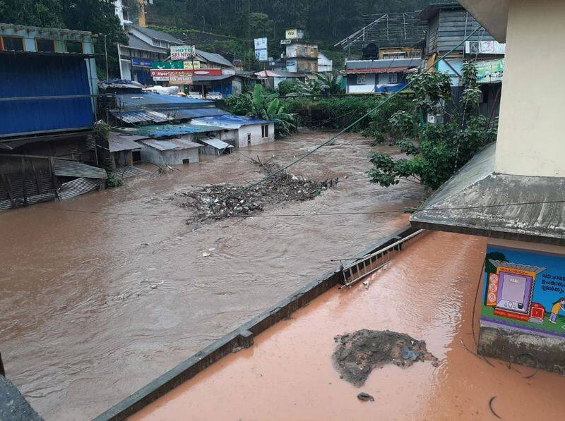 Flood warning in munnar due to heavy rain