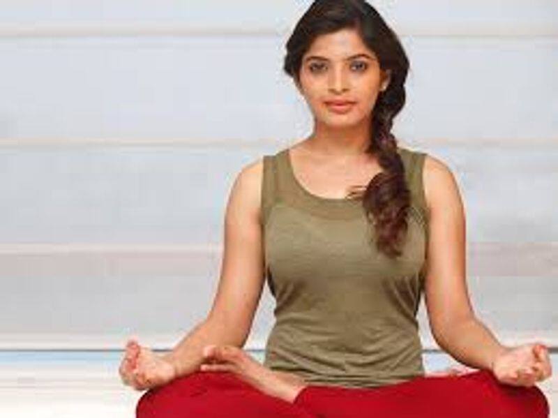 actress sanjitha shetty regularly follow yoga