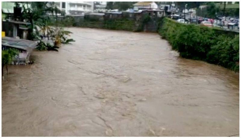 heavy rain continues in Idukki, 4 people dies include child