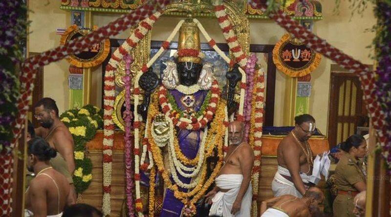 collector ponnaiya spoke about athivarathar in kancheepuram