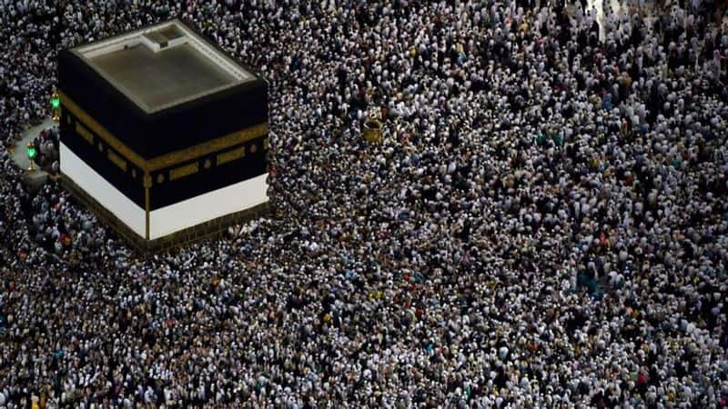 the historical first time, 2 lakhs  Muslims send pilgrims for haj by modi government