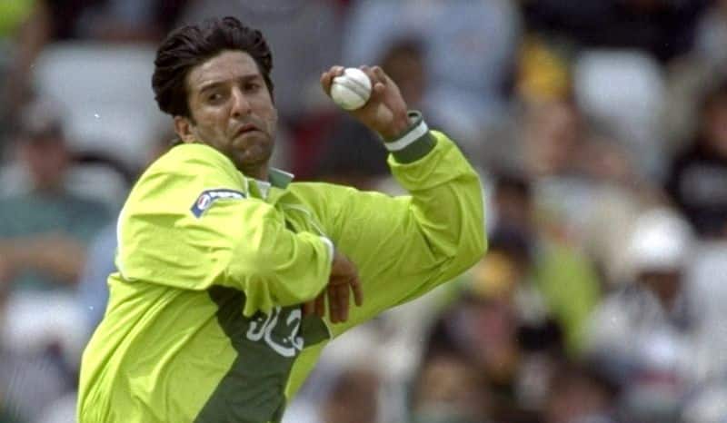 wasim akram reveals the incident of allan donald broke his chin in 1989