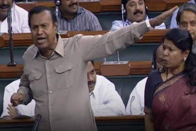 seeman condemned dmk mp tr balu and his speech in parliament -  regarding sonia gandhi has threat by LTTE