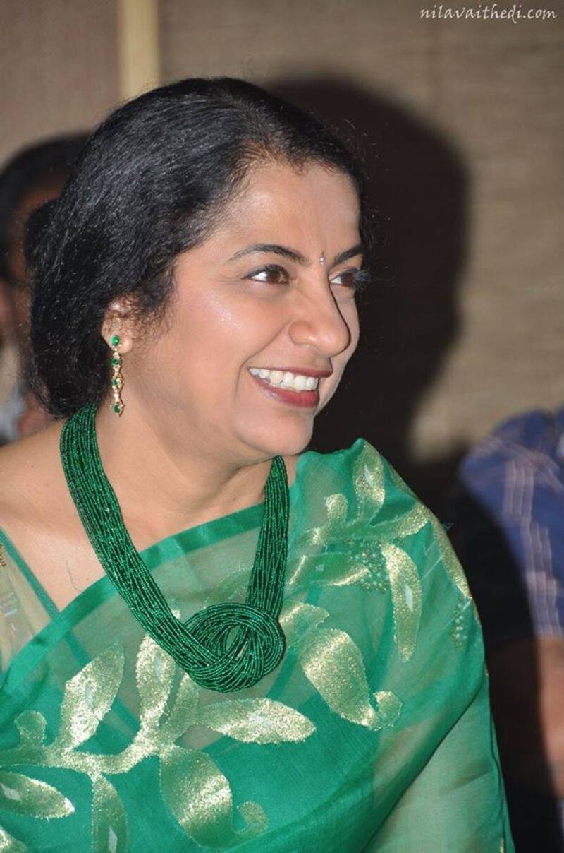 actress suhasini directing short film chinnasiru kiliye