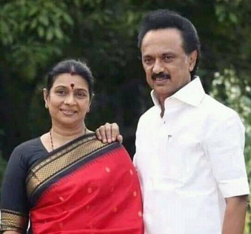 Special pooja conducted by Durga Stalin ... MK Stalin leaving for London