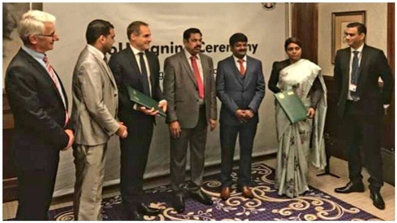 Tamil nadu chief minister met england parliament members